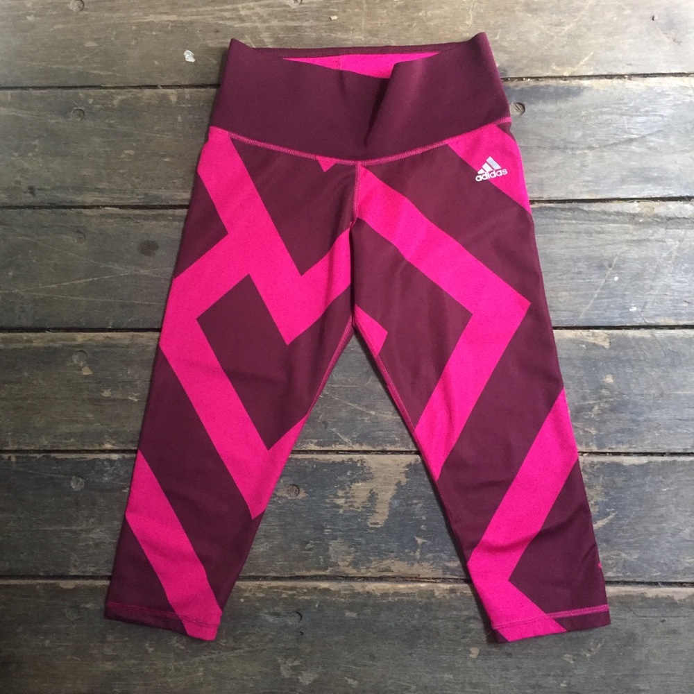 Adidas leggings with geometric print size S